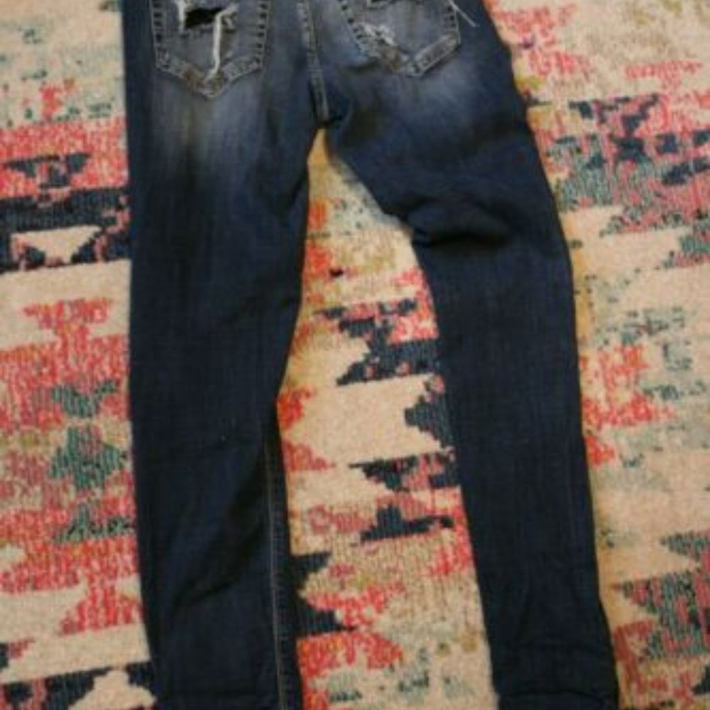 Size Type: Regular Pattern: Solid Department: Men… - image 6